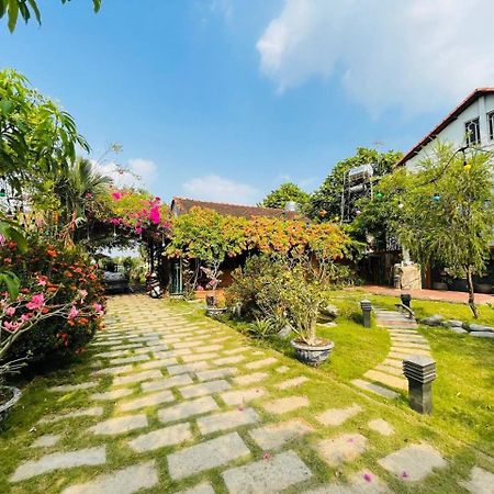 Khu Nghi Duong Huong Sen - Binh My, Cu Chi Hotel Ho Chi Minh City Exterior photo